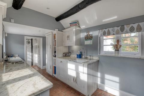8 High Street, Feckenham, Redditch, B96 6HS