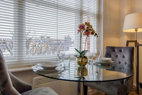 1 bedroom flat to rent, Hill Street,W1J