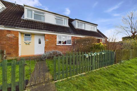 3 bedroom terraced house for sale, Courtfield Road, Quedgeley, Gloucester, Gloucestershire, GL2