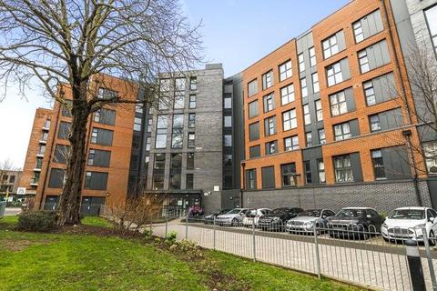 3 bedroom apartment for sale, Eversley House, 7 Mullins Place, London