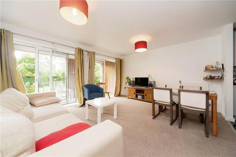 3 bedroom apartment for sale, Eversley House, 7 Mullins Place, London