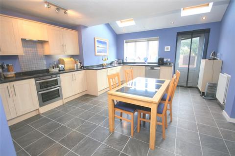 4 bedroom semi-detached house for sale, Silloth Place, Cullercoats, NE30