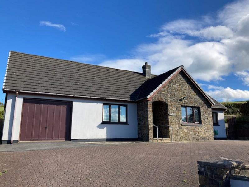 Broadway, Laugharne, Carmarthen... 2 bed bungalow for sale £315,000
