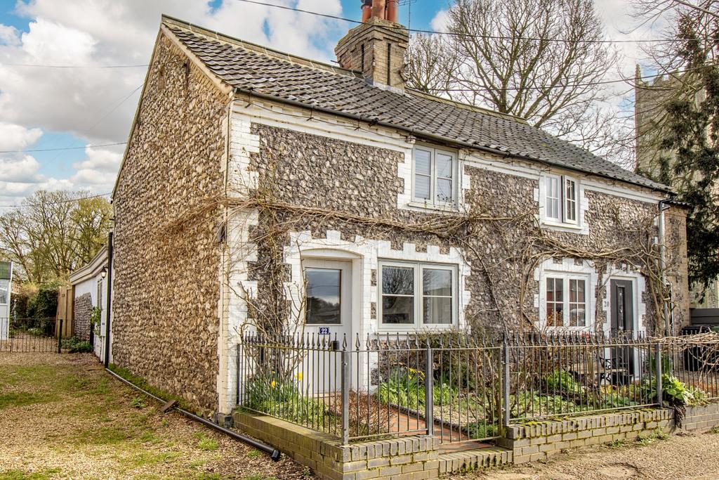 Station Road, Great Massingham 2 bed cottage for sale £395,000