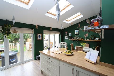 71 Hillcrest, Whitley Bay, NE25 9AF