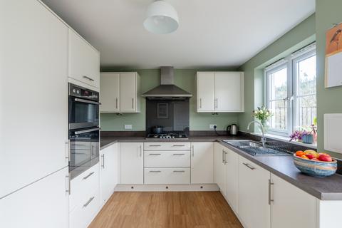 9 Hewlett Way, South Queensferry, EH30 9AA