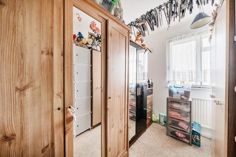 20 Shortlands, Harlington, Hayes, UB3 5HF