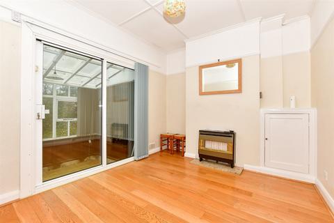 68 Eversley Avenue, Bexleyheath, DA7 6RB