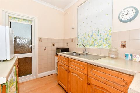 68 Eversley Avenue, Bexleyheath, DA7 6RB