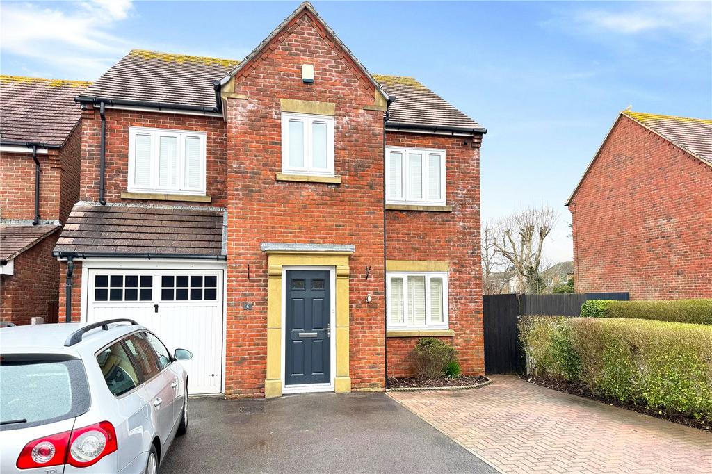Darlington Close, Angmering, West Sussex 4 bed detached house for sale