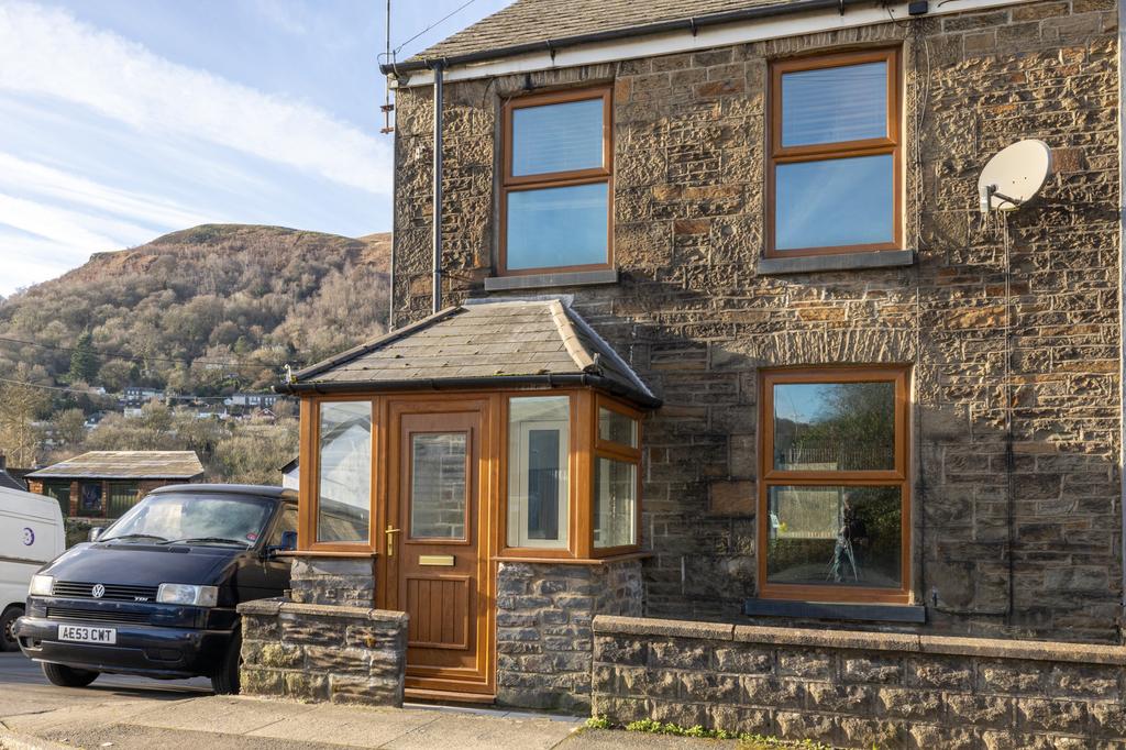 Cardiff Road, Glan Y Llyn, Cardiff, CF15 2 bed terraced house for sale £230,000