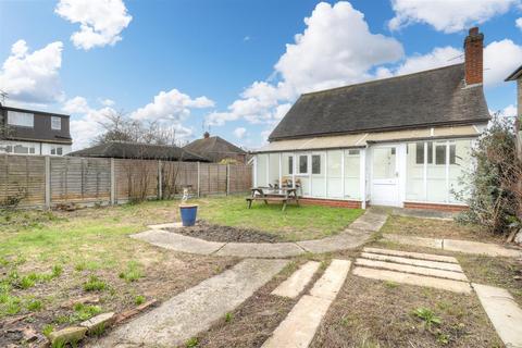 2 bedroom detached bungalow for sale, Broomfield Road, Chelmsford CM1