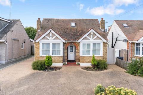 4 bedroom detached bungalow for sale, Princess Margaret Road, Linford SS17