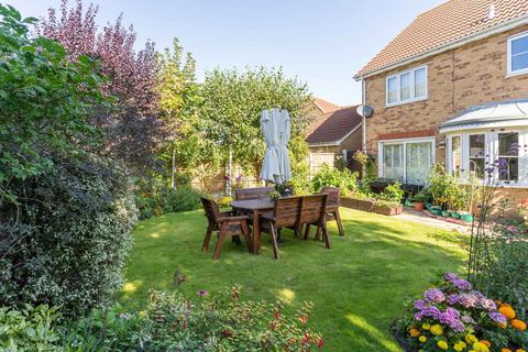 4 bedroom detached house for sale, Arundel Gardens, Rayleigh SS6