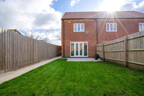 2 bedroom end of terrace house for sale, Lubbesthorpe, Leicester LE19