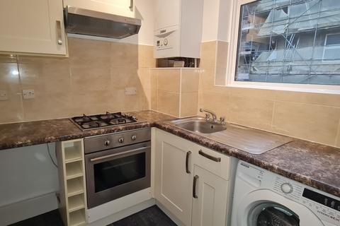 2 bedroom flat for sale, Glengall Road, London NW6