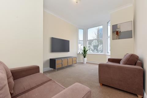 2 bedroom flat for sale, Glengall Road, London NW6