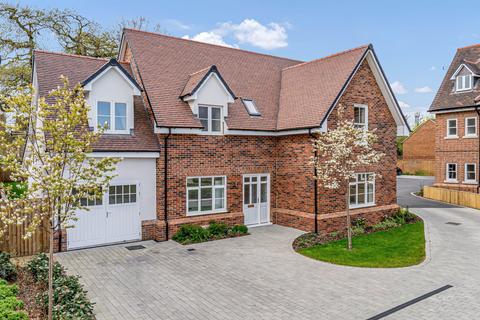 4 bedroom detached house for sale, Chelmsford CM1