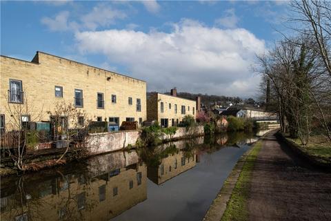 3 bedroom townhouse for sale - Owens Quay, Bingley, West Yorkshire, BD16
