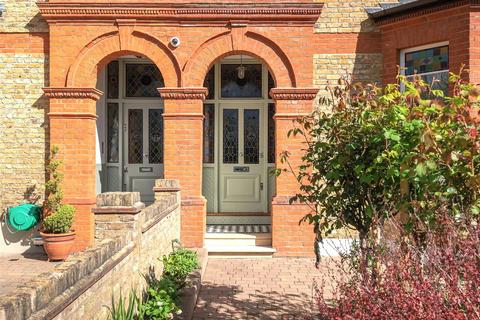 5 bedroom semi-detached house for sale - Turlewray Close, North London, London, N4