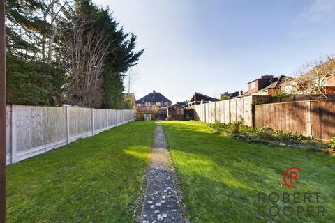 432 Field End Road, Ruislip, HA4 9PD