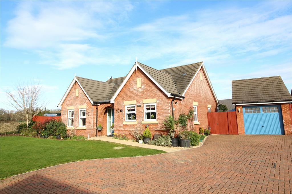 Marryat Way, Bransgore, Hampshire, BH23 2 bed bungalow for sale £650,000