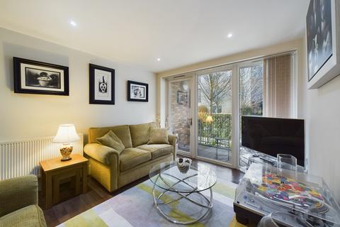 2 bedroom flat for sale, Howard Road, Stanmore, HA7