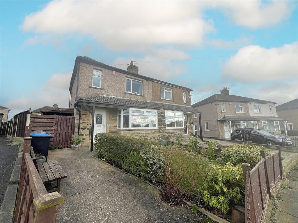 Elmfield Drive, Odsal, Bradford, BD6 3 bed semidetached house for sale