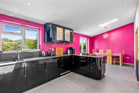 29 Paschal Way, Chelmsford, CM2 7NX