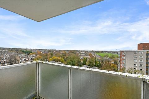 2 bedroom apartment for sale, Basinghall Gardens, Sutton, SM2