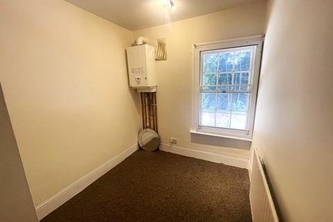 16 Barrack Square, Grantham, NG31 9DG