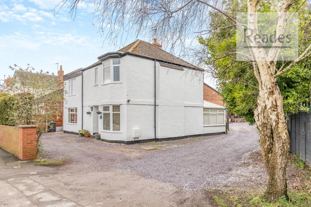 Wood Lane, Hawarden CH5 3 4 bed detached house £350,000