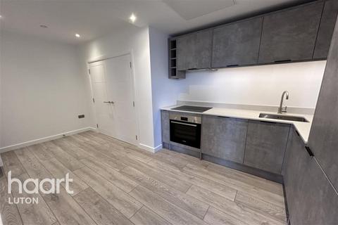 1 bedroom flat to rent, Cresta House, Alma Street, Luton
