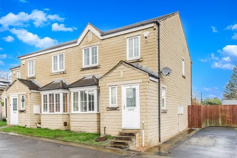 3 bedroom terraced house for sale, Cuniver Court, Hightown, Liversedge, WF15