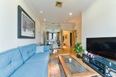 1 bedroom apartment for sale - Whitehouse Apartments 9 Belvedere Road, London, SE1