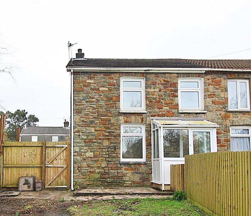 Brynmenyn, Bridgend CF32 3 bed end of terrace house for sale £175,000