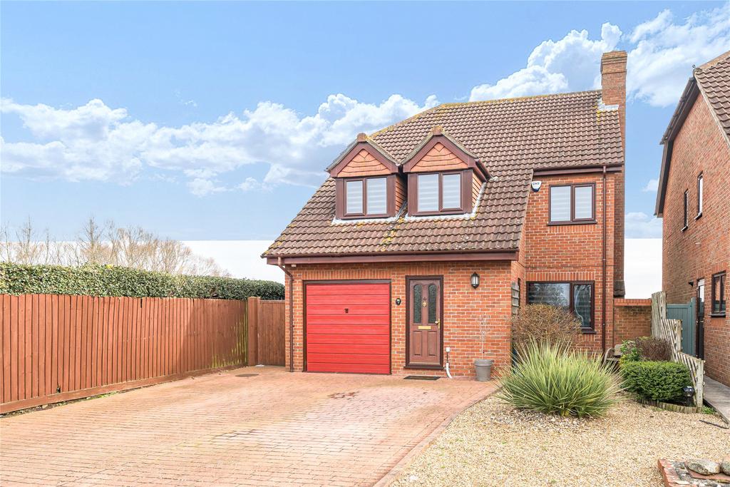 Burrsholt, Cople, Bedfordshire, MK44 4 bed detached house for sale £