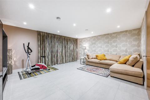 6 bedroom terraced house to rent - St. Peters Square, London, W6