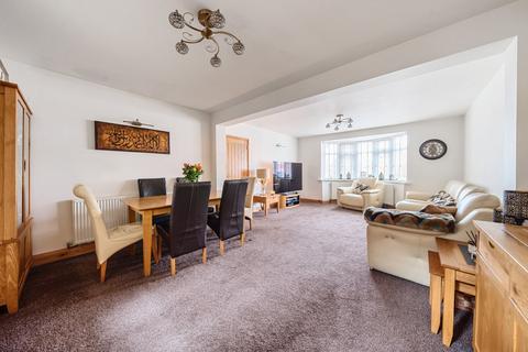 30 Castleview Road, Slough, SL3 7NQ