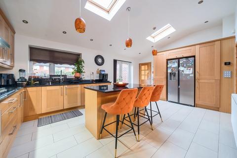 30 Castleview Road, Slough, SL3 7NQ