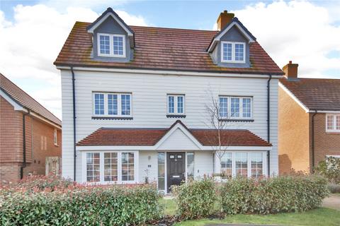 16 Hill Close, Edenbridge, TN8 6EF