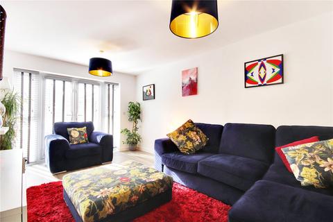 16 Hill Close, Edenbridge, TN8 6EF