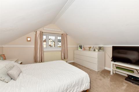 6 Blackfen Road, Sidcup, DA15 8SN