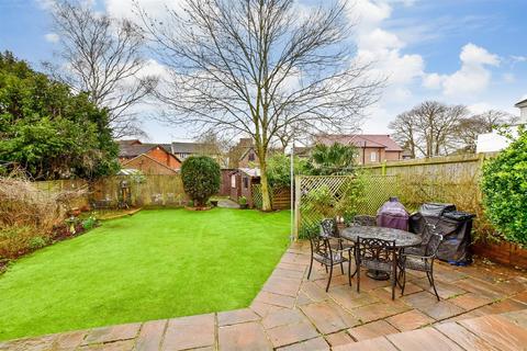 6 Blackfen Road, Sidcup, DA15 8SN