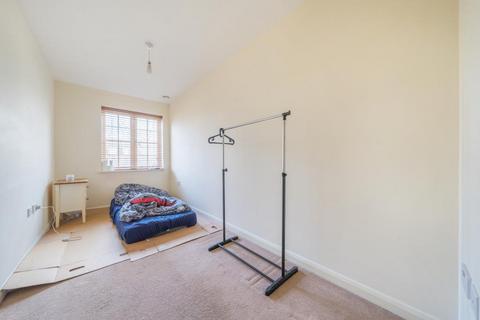 2 bedroom apartment to rent, Woodford Way,  Witney,  OX28