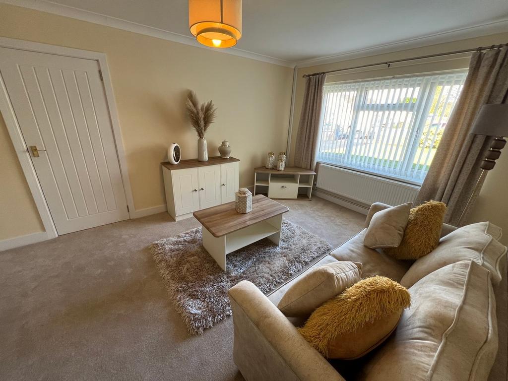 Maes Y Bryn Tonyrefail Tonyrefail 2 bed semidetached bungalow for
