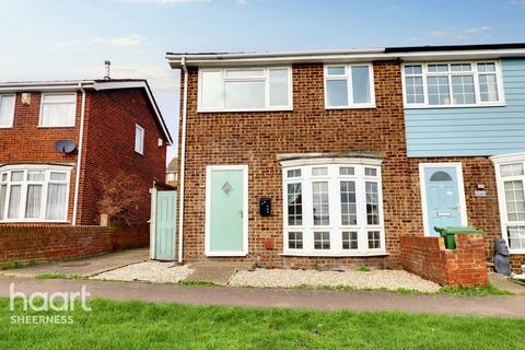 3 bedroom end of terrace house for sale - Waterside View, Sheerness