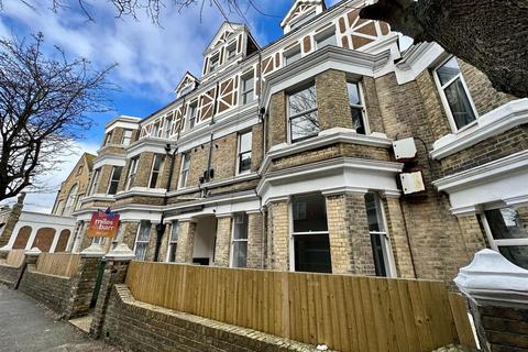 1 bedroom ground floor flat for sale - The Parade, Folkestone, CT20