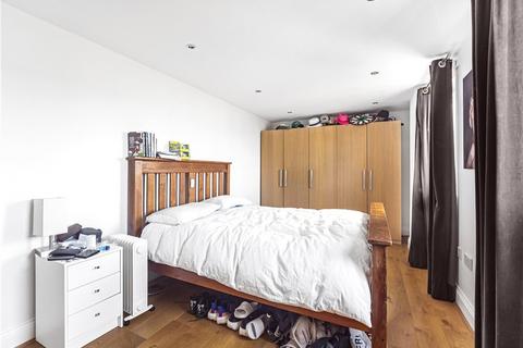 3 bedroom apartment for sale, Walton-on-Thames, Surrey KT12