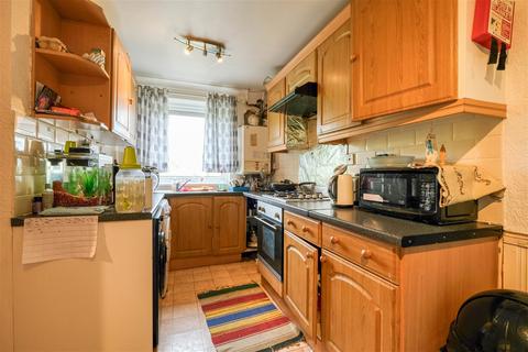 3 bedroom terraced house for sale - Astley Close, Woodrow, Redditch B98 7TY